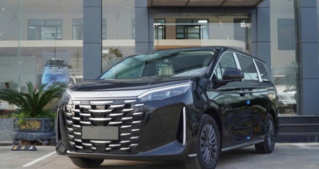 BYD bàn giao hơn 5.000 xe sau gần hai năm tại Việt Nam, MPV cỡ lớn M9 hút khách dù giá bán cao